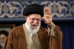 دستور کار صریح رهبر انقلاب به همه‌ی فعالین فرهنگی و رسانه‌ای و سیاسی؛