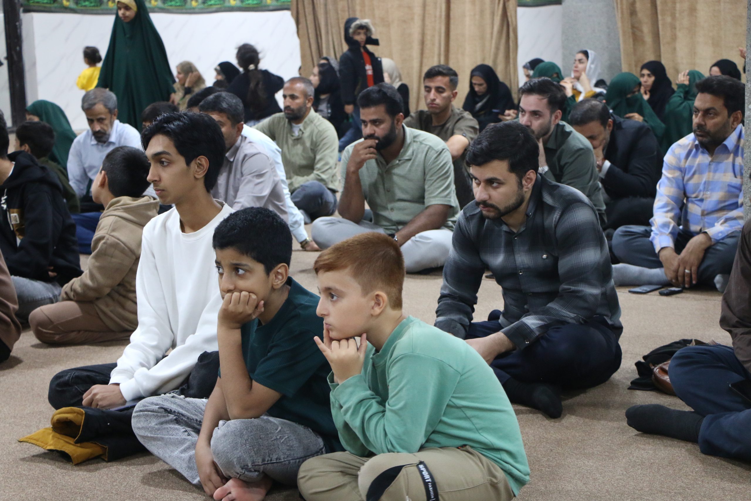 جشن میلاد حضرت ولی‌عصر (عج) به همت نوجوانان و جوانان انقلابی در بندرخمیر برگزار شد
