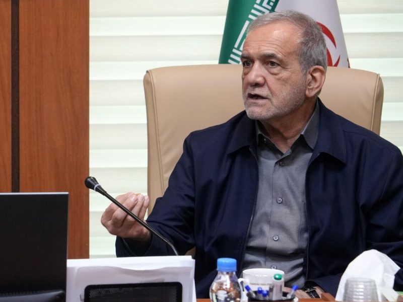 هیچ قدرتی قادر به تسلیم ملت ایران نیست/انتقاد از رفتارهای دوگانه در نظام بین‌الملل