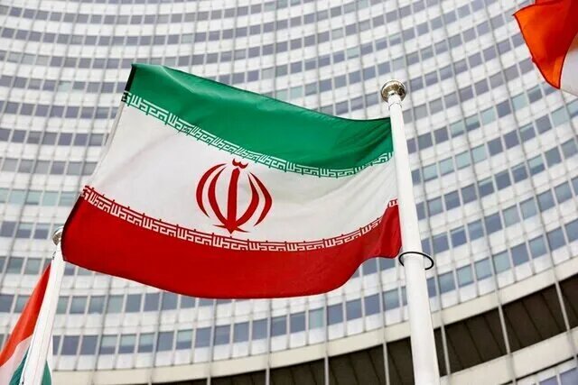 ایران با خلبانان امریکایی به شیوه عصر حجر برخورد کند یا متمدنانه!