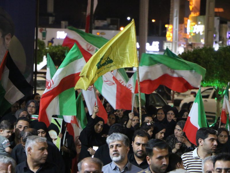 بزرگداشت چهلمین روز شهادت رهبر انقلاب در بندرخمیر