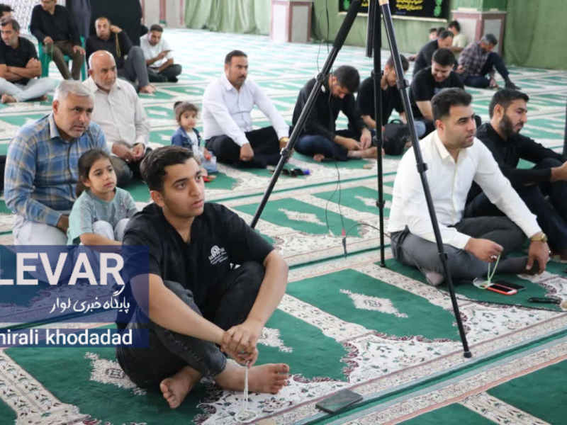 کاشت نهال به یاد رهبر شهید و شهدای شهر پهل در بندرخمیر